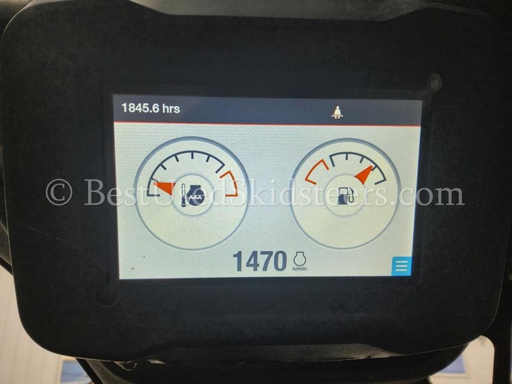 2021-bobcat-t64-image-23