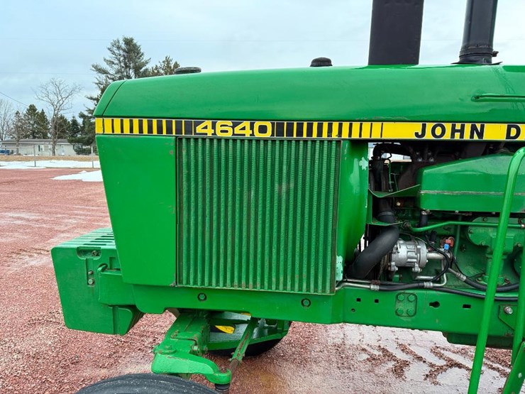 john-deere-4640-image-27