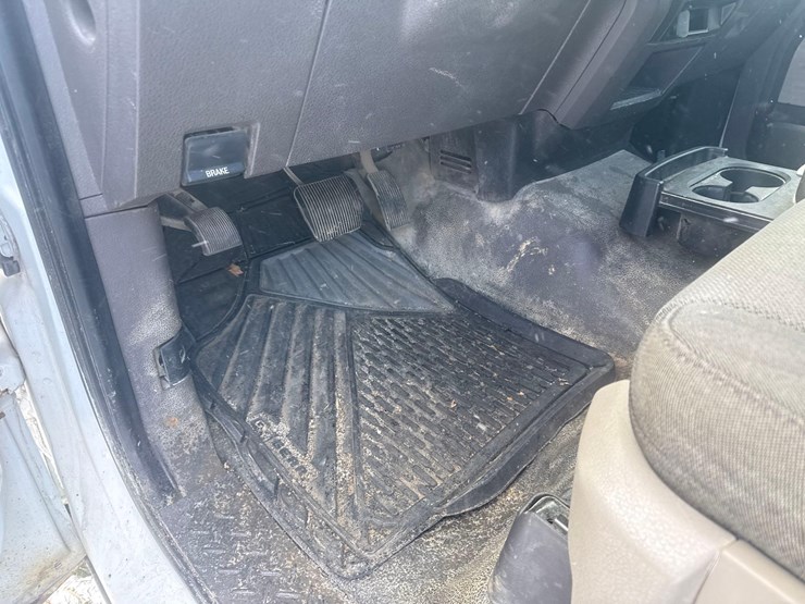 2010-ford-f150-image-21