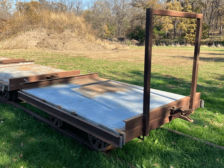 set-of-3-flat-cars-image-53