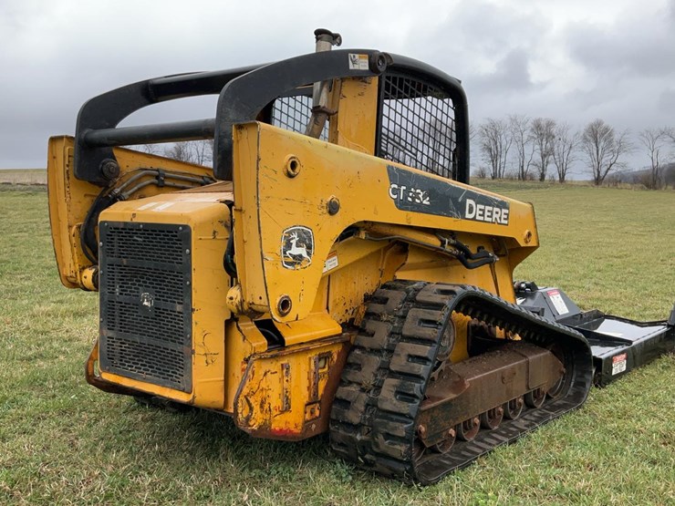 2003-deere-ct332-image-5