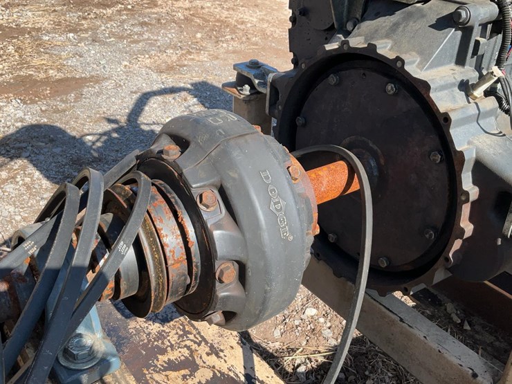 #200-•-iveco-power-unit-with-hydraulic-pumps-image-18