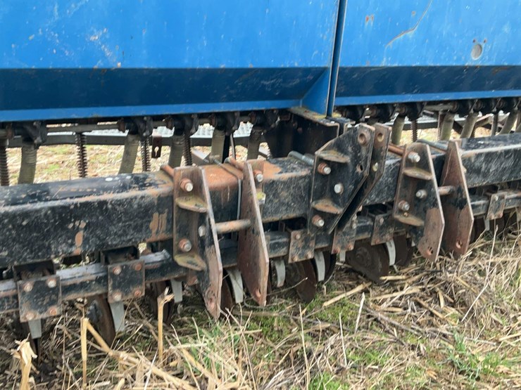 #704-•-best-grain-drill-image-19