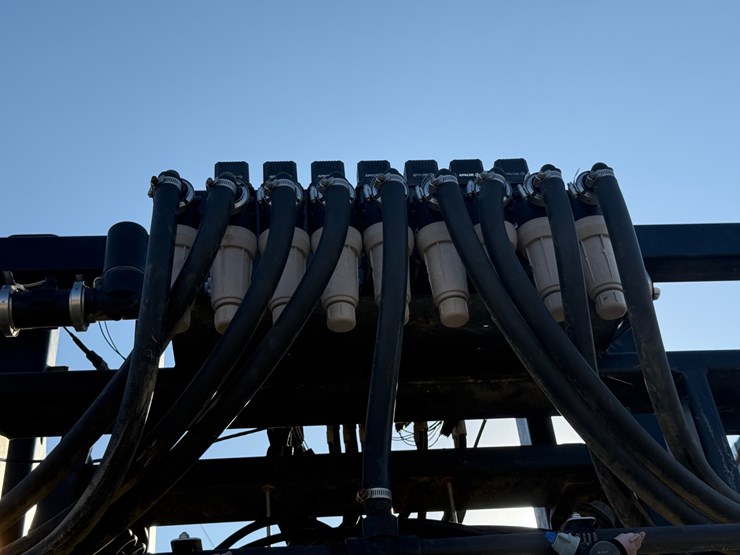 2015-apache-as720-image-67