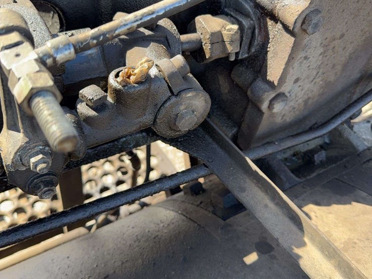 1910-advance-rumely-steam-traction-engine-image-31