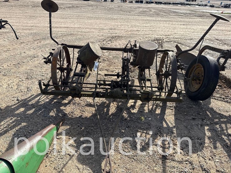 john-deere-2-image-1