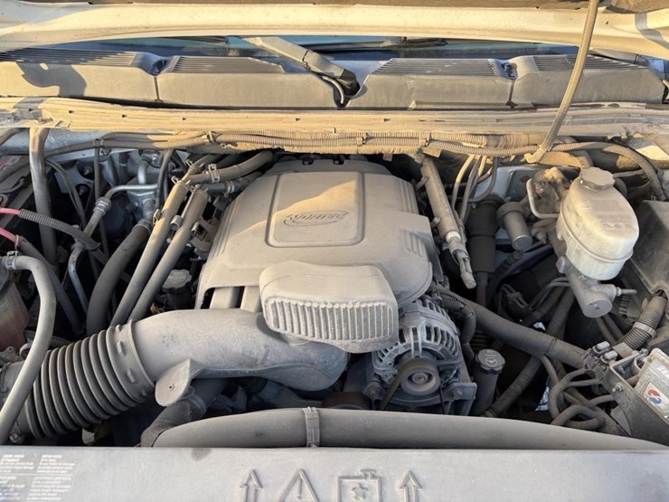 2013-chevrolet-2500-image-20