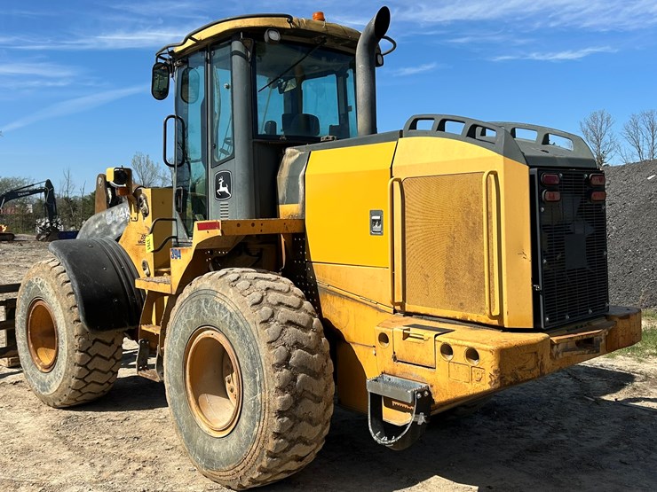 2010-deere-544k-image-3