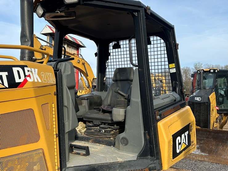 2015-caterpillar-d5k-image-34