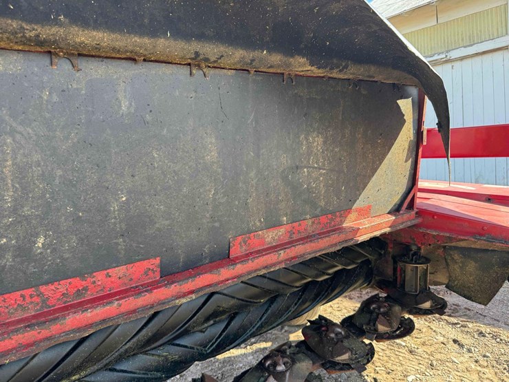 2012-new-holland-h7230-discbine,-rubber-conditioners,-10’4”-cut,-540-pto,--*ybn091009*---field-ready-image-27