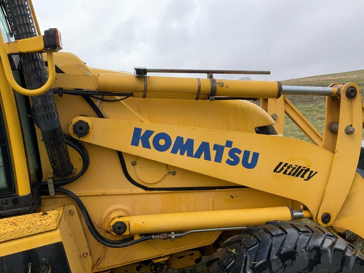 #360-•-2000-komatsu-4x4-utility-backhoe-image-64