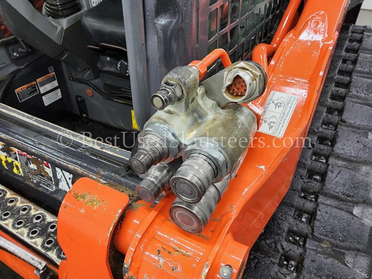 2023-kubota-svl97-2-image-30