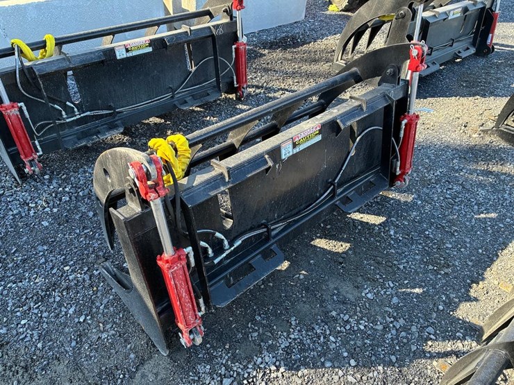 wildcat-60"-skid-steer-root-rake-grapple-image-3