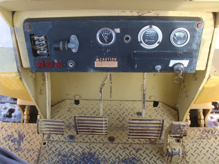 1990-komatsu-d37e-image-66