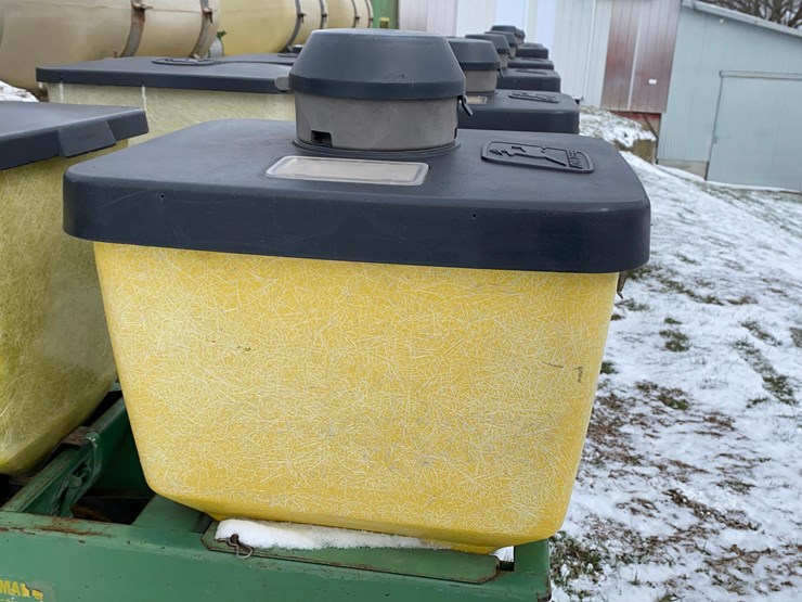 john-deere-7000-image-63