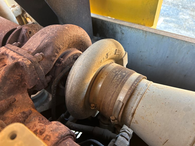 2006-deere-650d-lc-image-42