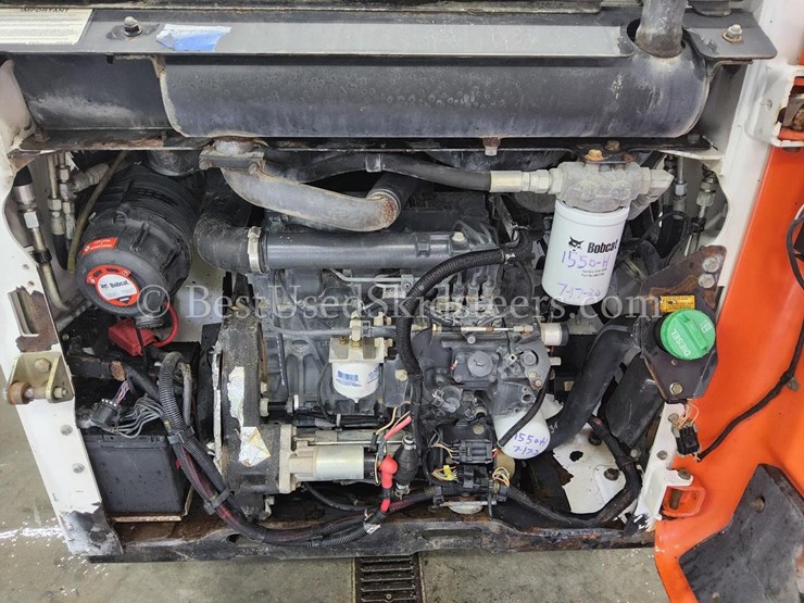 2013-bobcat-t110-image-19