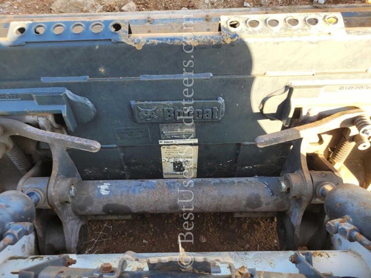 2021-bobcat-t740-image-14