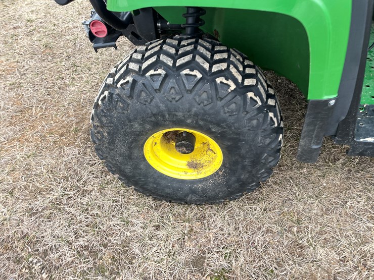 2013-john-deere-gator-image-9