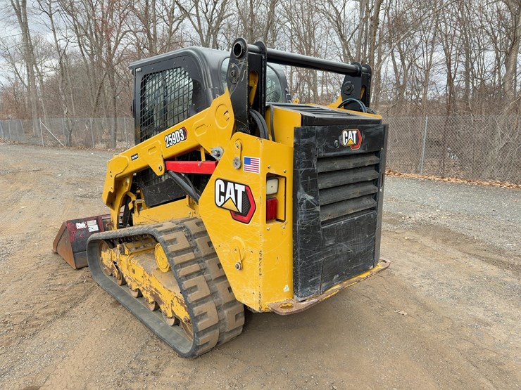 2020-caterpillar-259d3-image-3
