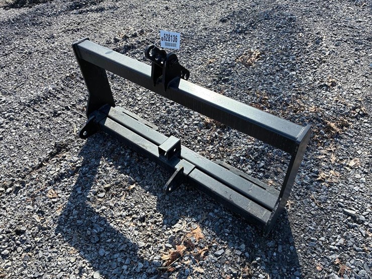 wildcat-skid-steer-quick-attach-to-3pt-adaptor-image-2