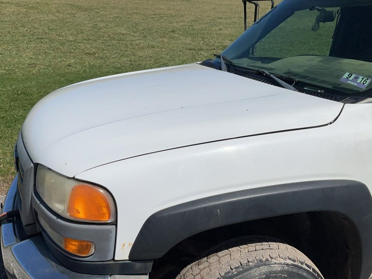 #501-•-2006-gmc-dump-truck-image-19