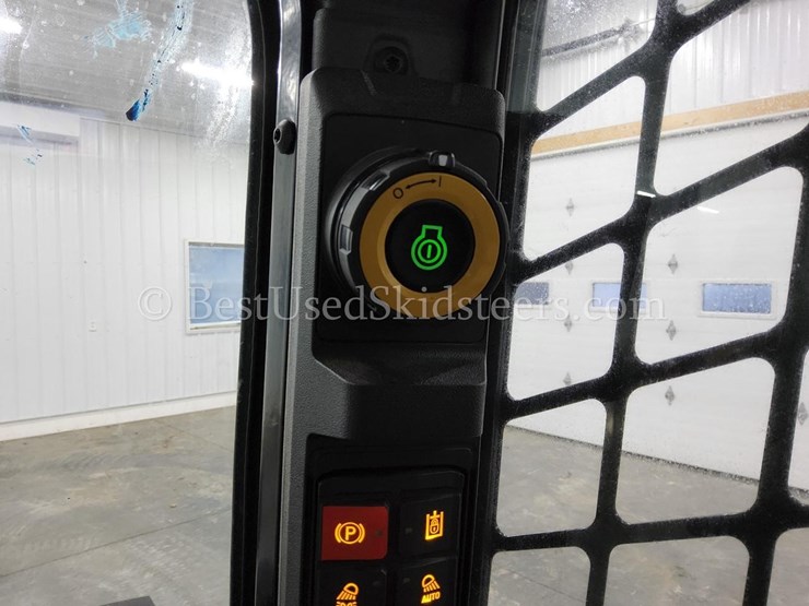 2024-caterpillar-255-image-42