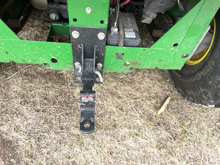 2013-john-deere-gator-image-14