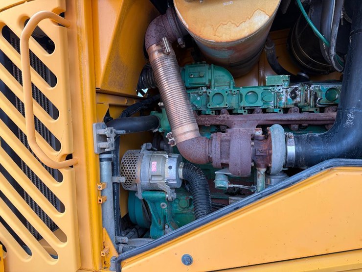 volvo-l120e-image-29