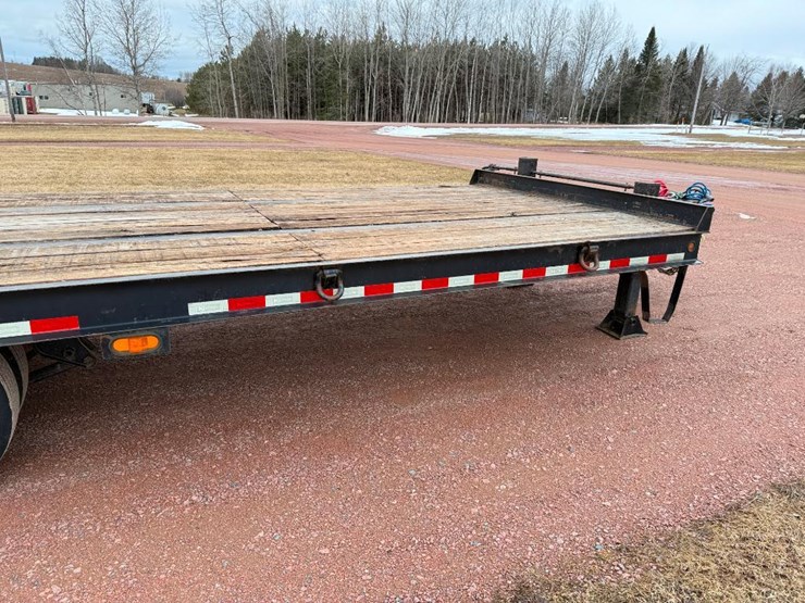 #193-•-lot-193-image-21