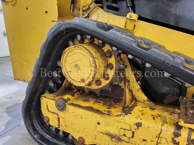 2019-caterpillar-249d-image-10