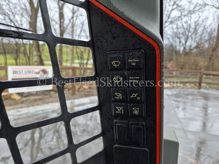 2022-bobcat-s76-image-15