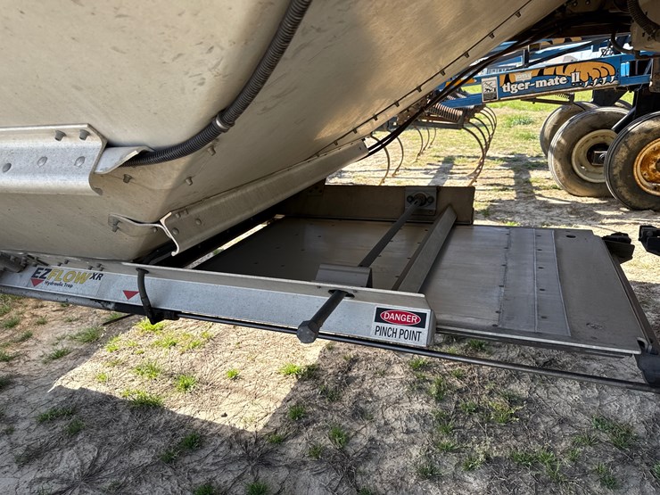 timpte-hopper-bottom-image-24