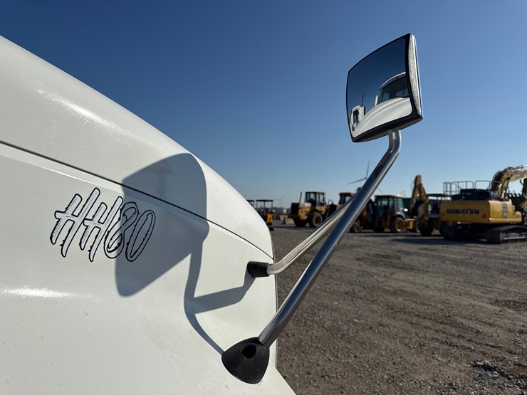 2011-international-prostar-image-35