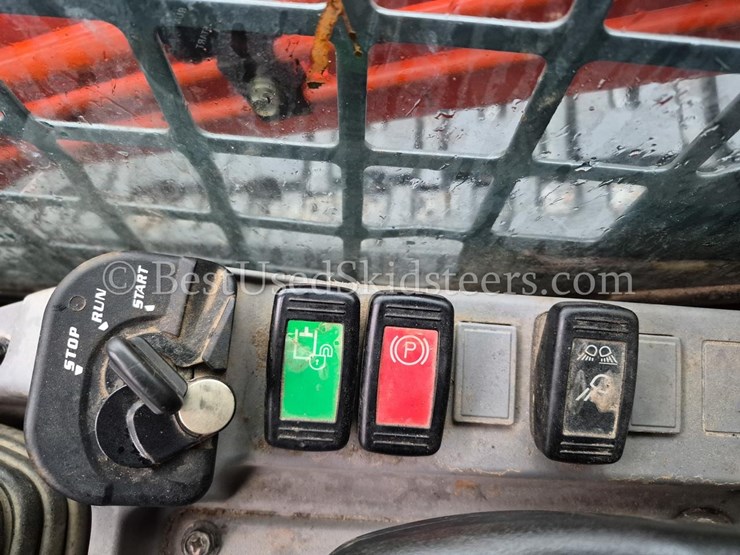 2022-kubota-svl97-2-image-15