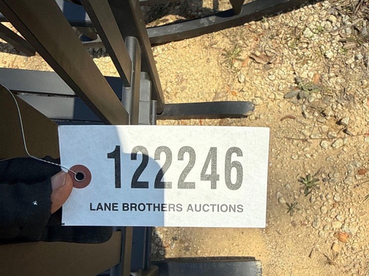 5199---absolute---4-rocking-chairs,-2-tables,-etc-image-7