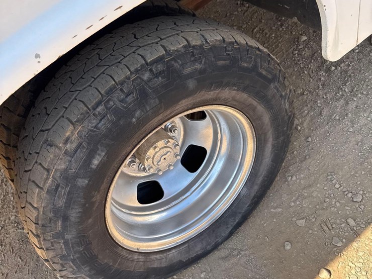 2012-dodge-ram-3500-image-28