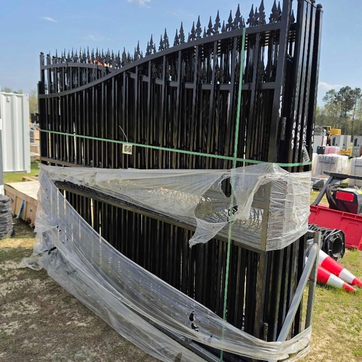 - ABSOLUTE - NEW - DOUBLE BLACK IRON GATES