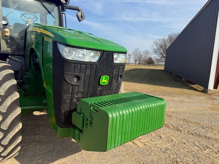 2017-john-deere-8320r-image-32