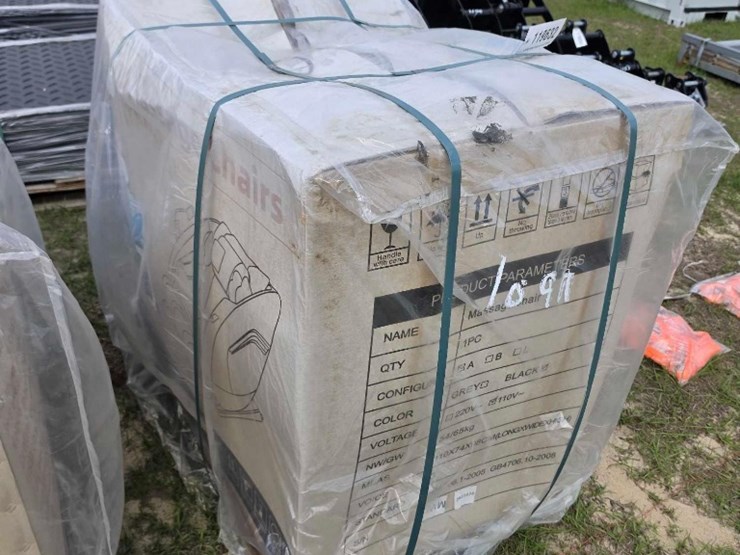 --absolute---new-high-end-massage-chair-image-1