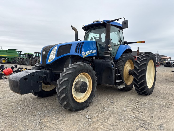 2015-new-holland-t8.410-image-1