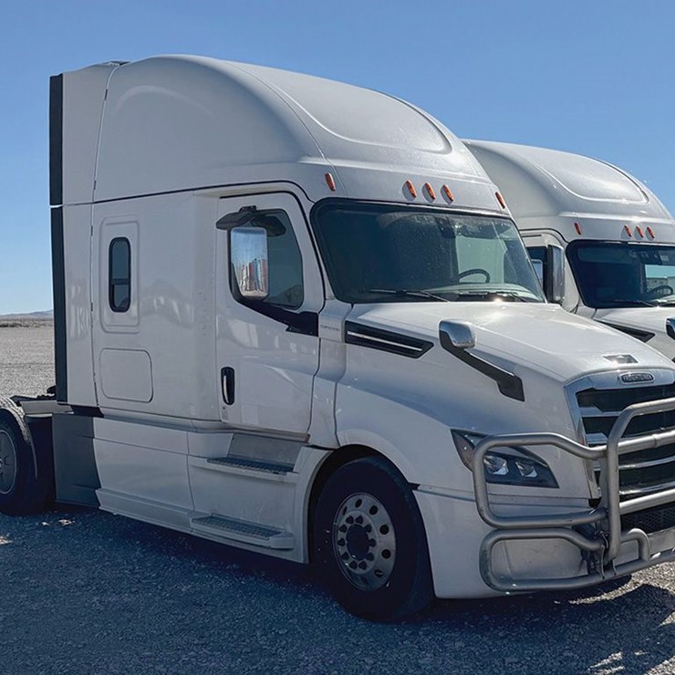 2020 FREIGHTLINER CASCADIA 126