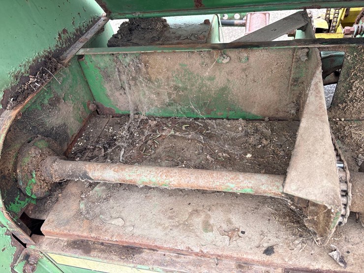 john-deere-3800-image-24