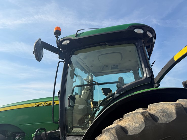 2017-john-deere-8320r-image-25