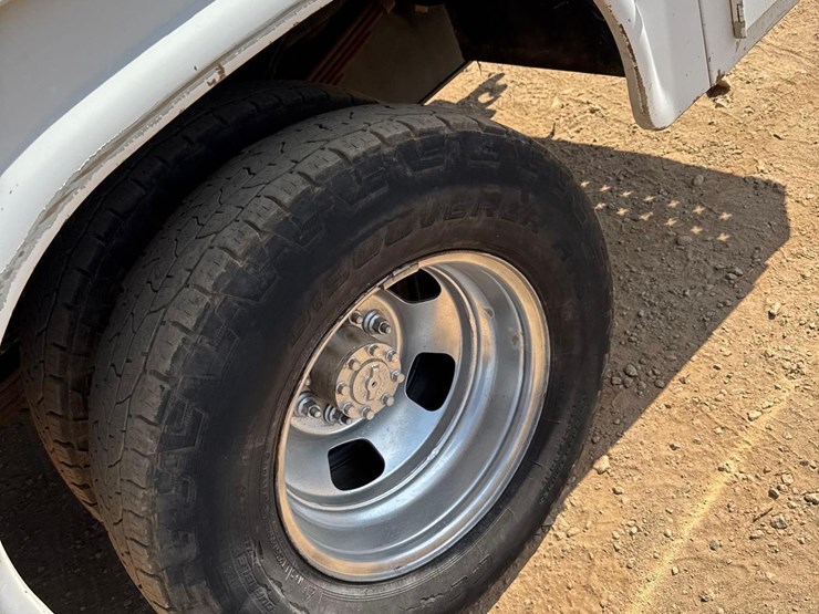 2012-dodge-ram-3500-image-27