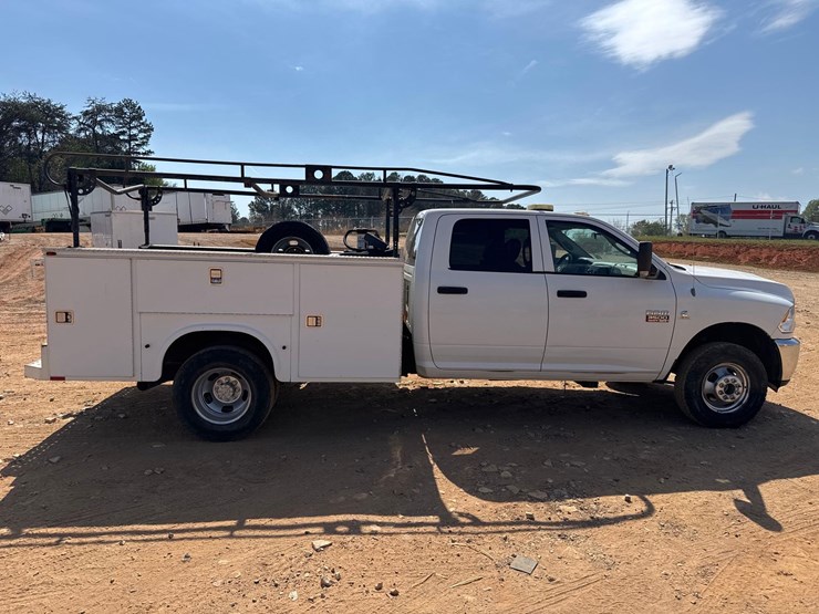 2012-dodge-ram-3500-image-6