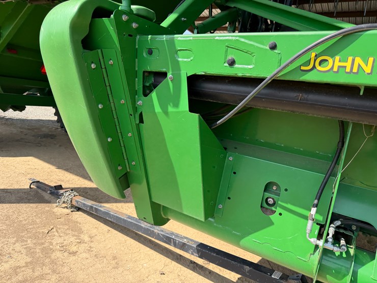 2014-john-deere-30-image-24