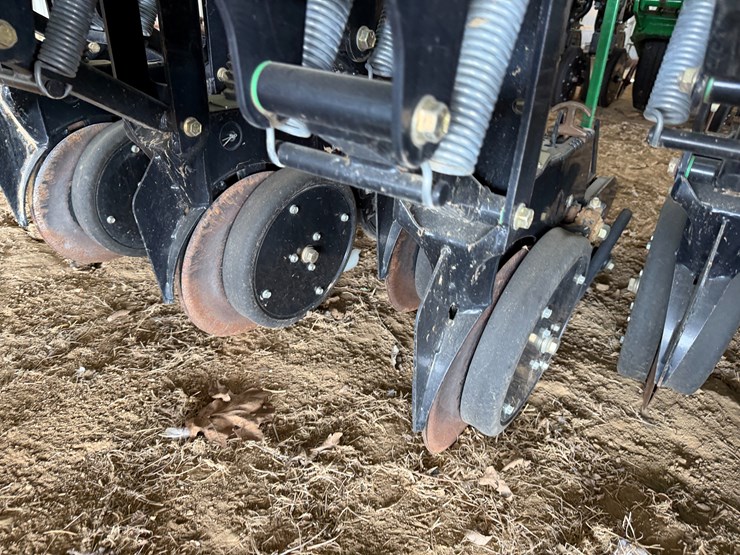 #40294-•-great-plains-2520-25'-grain-drill-image-121