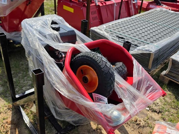 1049---absolute---new---wood-chipper-image-3