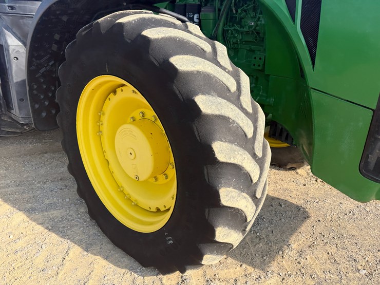 2017-john-deere-8320r-image-9